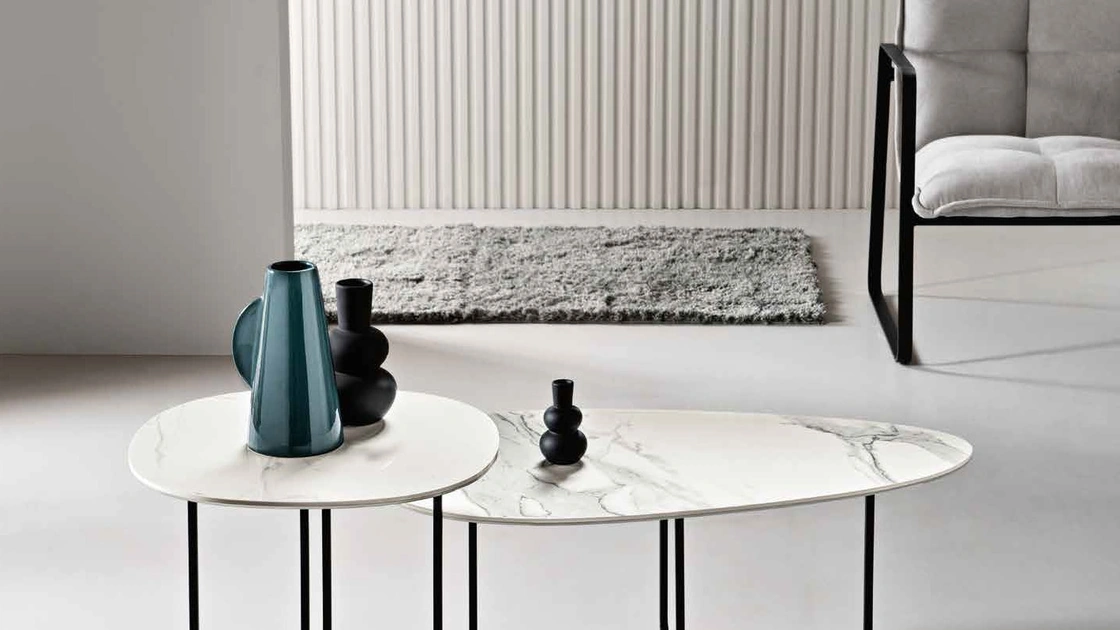 Tavolino in ceramica effetto marmo Ginni di Capodarte
