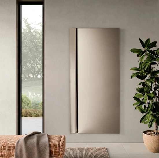 Specchio rettangolare con inserto laterale curvo Helmut di Ikone Casa