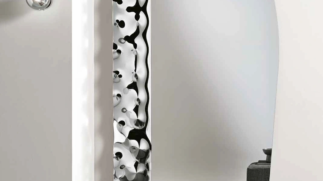 Specchio Lock con inserto in vetro mosso di Capodarte