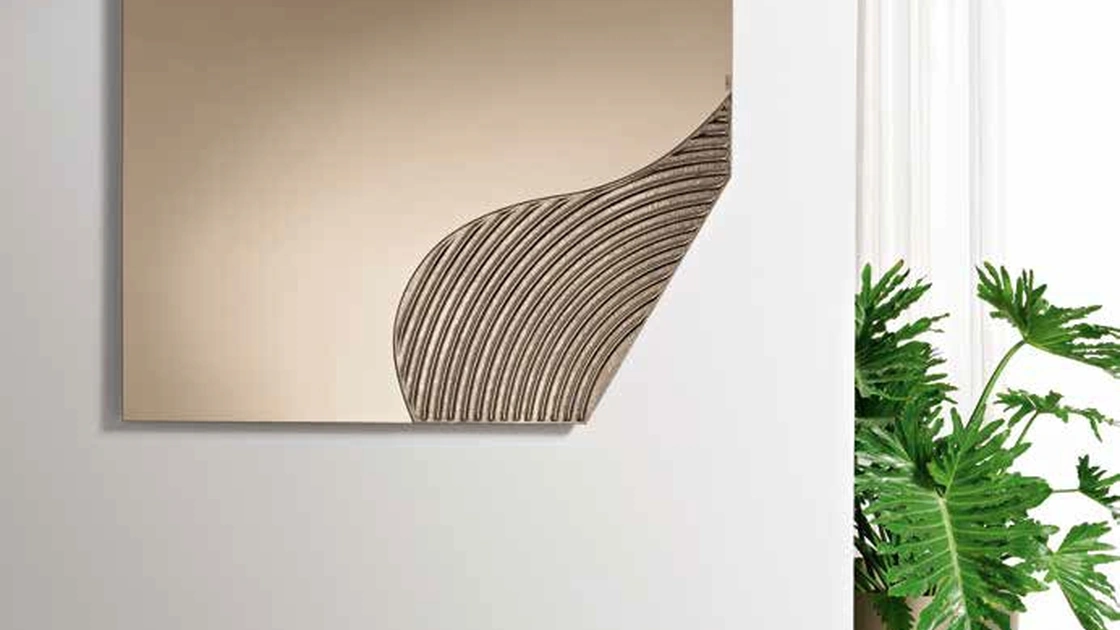 Specchio Silk con inserto in vetro rigato di Capodarte