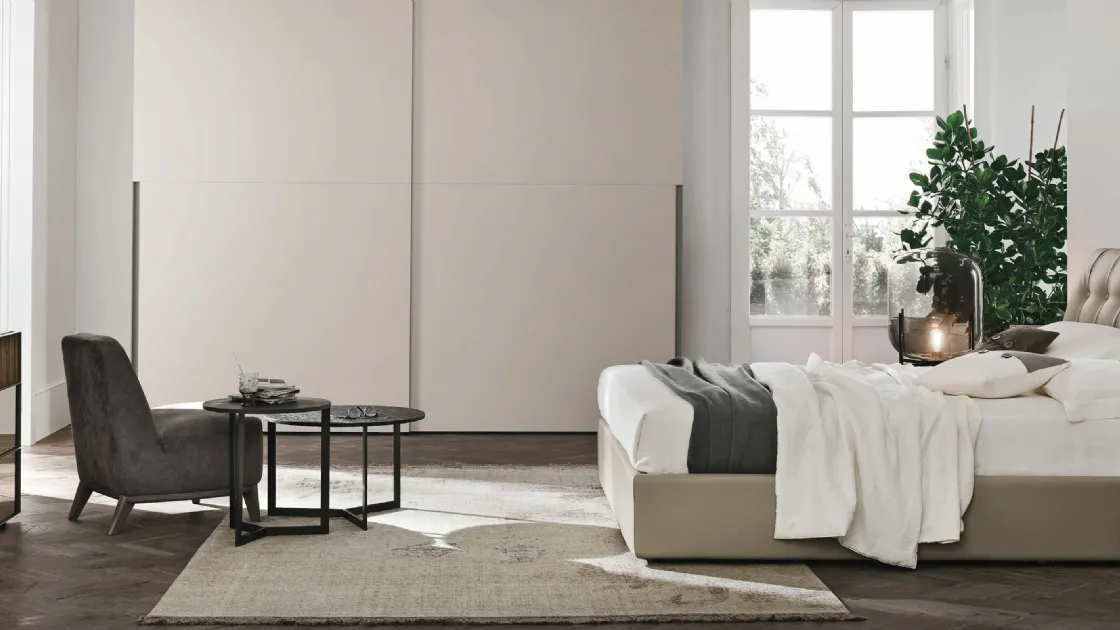 Letto Dafne in ecopelle con contenitore di Tomasella
