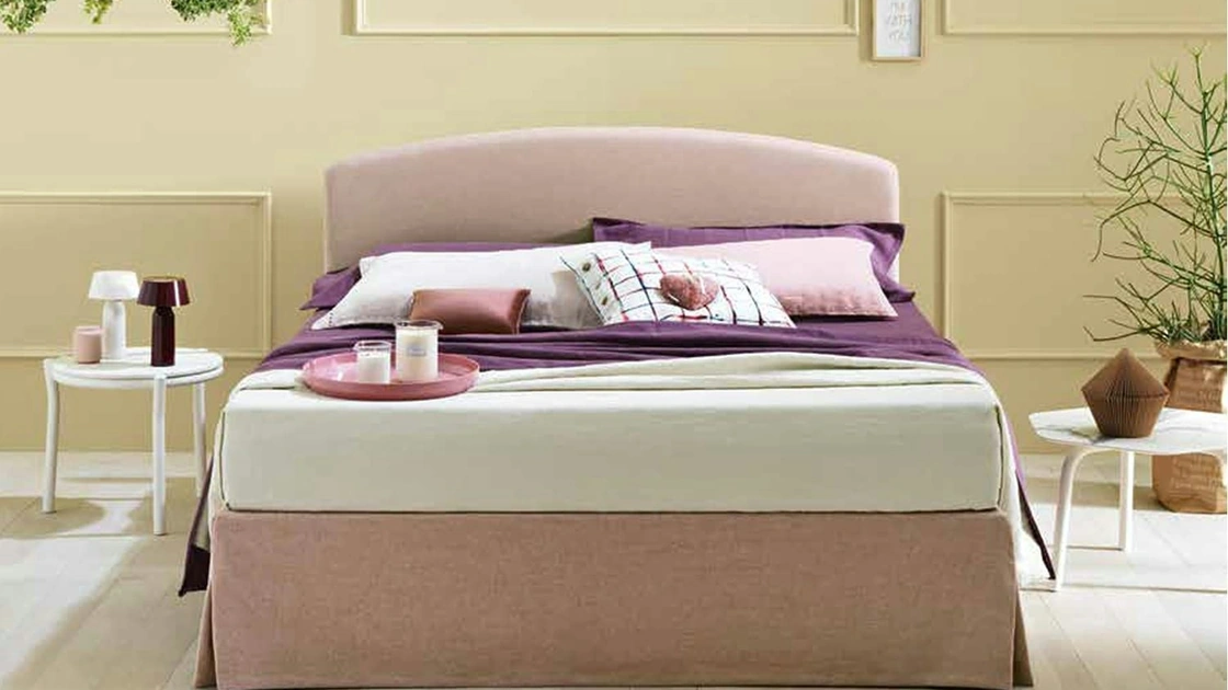 Letto Simplicity Project C30 con testiera arrotondata di Dorsal