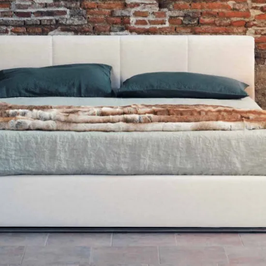 Letto in tessuto con giroletto Set di Biba Salotti