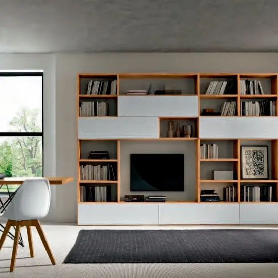 Libreria a muro Mixer CM88 in legno e laccato bianco opaco di FGF Mobili