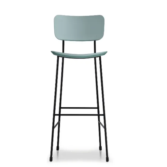 Sgabello in cuoio toscano e struttura in metallo verniciato Master M CU di Midj