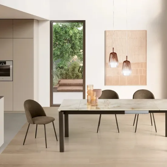 Tavolo Opus 140 di Ikone Casa
