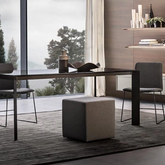 Tavolo allungabile Roy in vetro laccato lucido di Giellesse