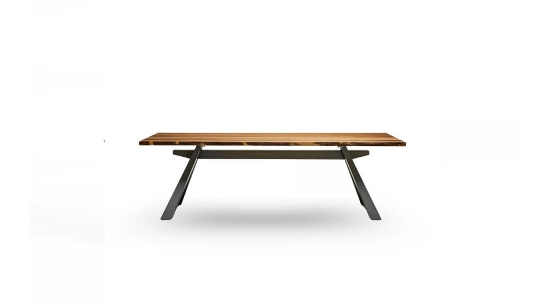 Tavolo Zeus in Rovere di Midj