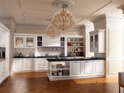 Cucina Classica Imperiale in laccato Bianco Opaco di Le Cucine dei Mastri