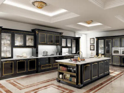 Cucina Classica con isola in laccato Nero Lucido con finiture oro e top in marmo Imperiale di Le Cucine dei Mastri