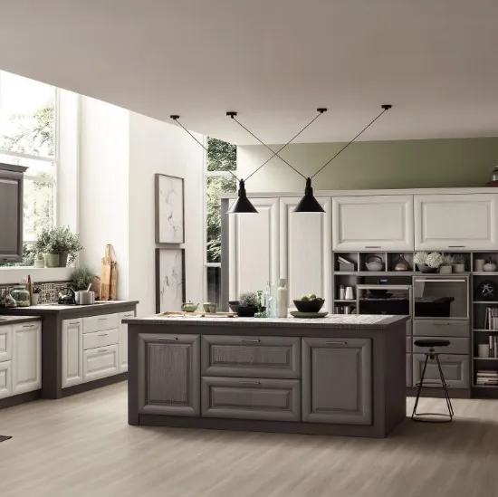 Cucina Classica con isola Lola in Frassino Decapè Ghiaccio e Grigio Antracite di Arrex