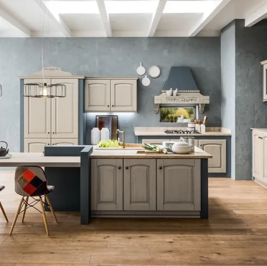 Cucina Classica Magda Decapè Gesso con Isola di Arrex