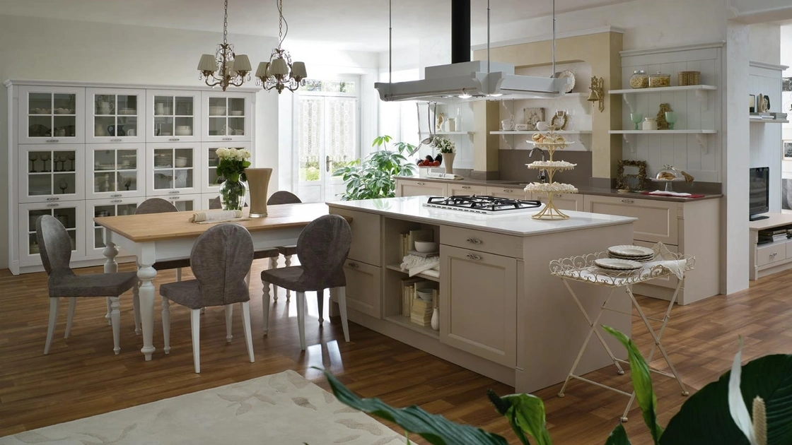 Cucina Classica con isola in legno laccato Tortora e Neve Sweet Kitchen Italian Mood di Callesella
