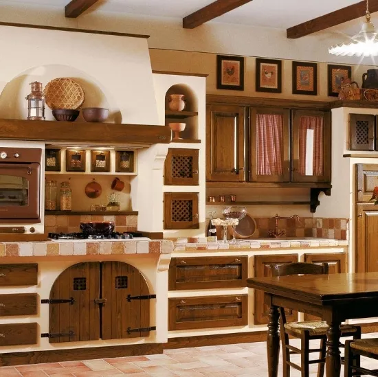 Cucina in Muratura Mastro Giuseppe in legno finitura Castagno di Le Cucine dei Mastri
