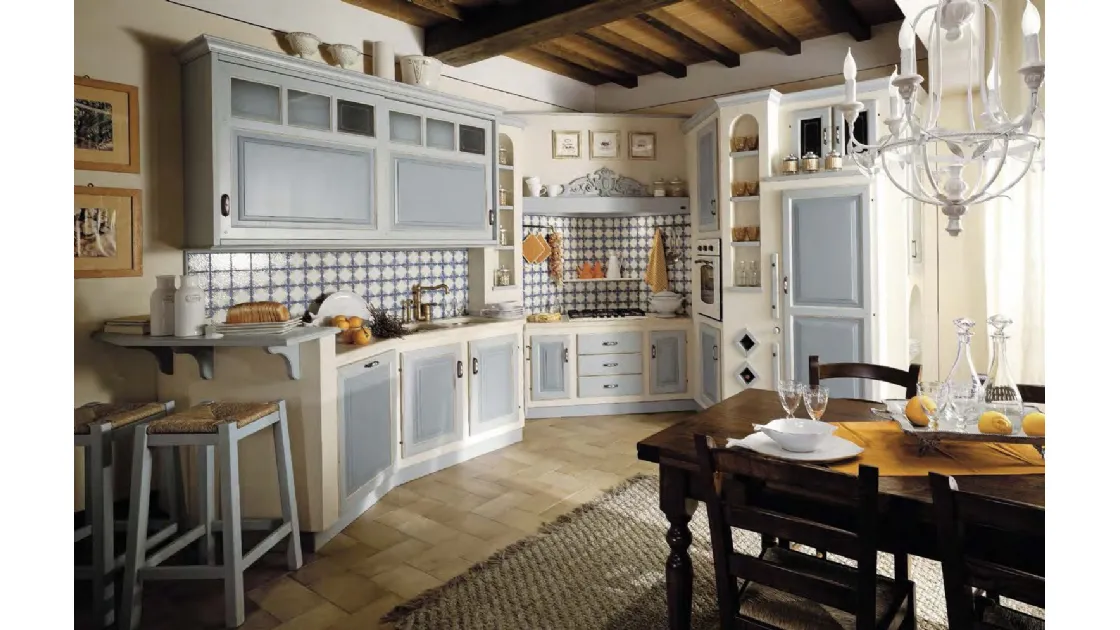 Cucina angolare in Muratura Mastro Leone in finitura laccato Celeste Antico di Le Cucine dei Mastri